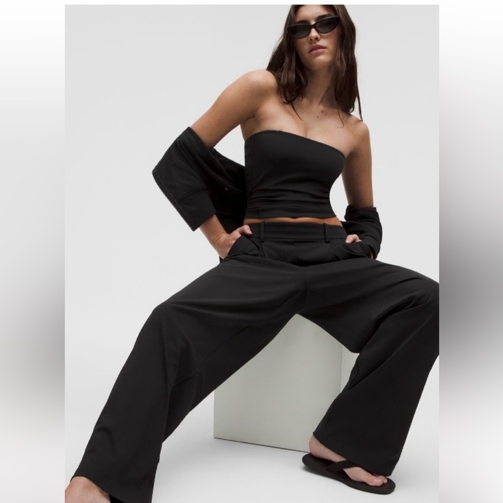 Lululemon’s Daydrift High Rise Black Wide Leg pants